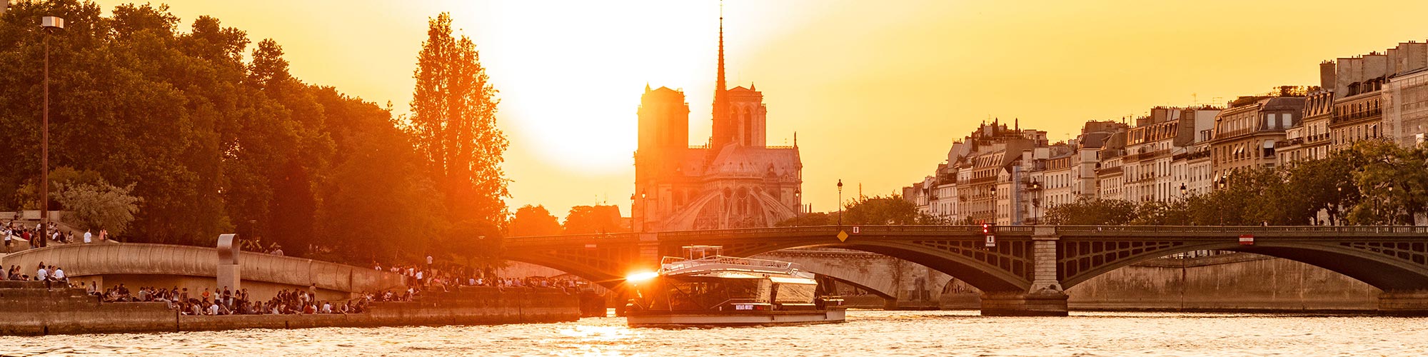 Kreuzfahrt auf der Seine mit Bateaux Mouches